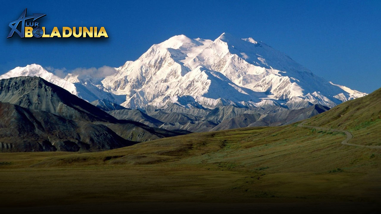 Gunung Denali: Puncak Tertinggi Amerika Utara yang Menantang!