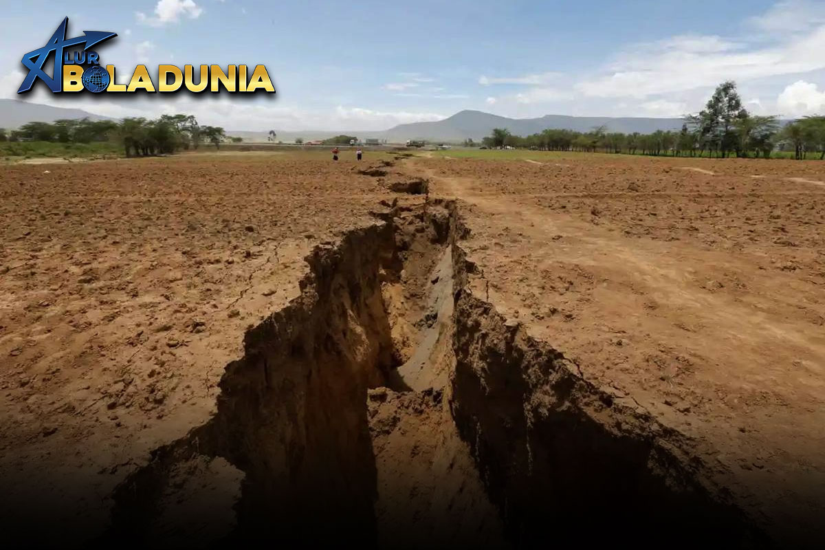 Keretakan Benua Afrika: Dinamika Lempeng Tektonik