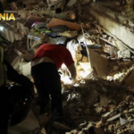 Tim SAR Berpacu Selamatkan Korban Akibat Gempa Venezuela